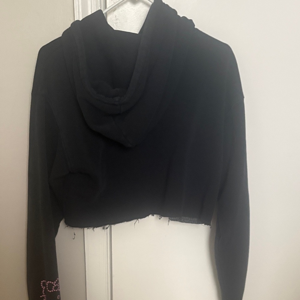 Hello Kitty Black Cropped Hoodie - Picture 5 of 10